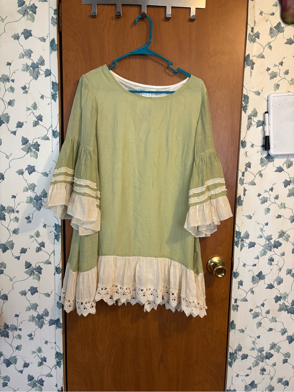 Paisley Vine Soft Sage Ruffle-Sleeve Tunic Top with Ivory Lace Trim